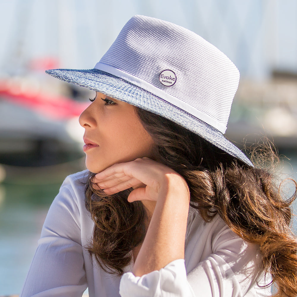 EV050 WHITE/LT BLUE - ASTON FEDORA (MAGNETISED) EV050 / White/Light Blue / Small/Medium