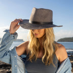 AP001 BURNT CLOVE - HUNTER CREEK FEDORA AP001 / Burnt Clove / M/L – 58 cm