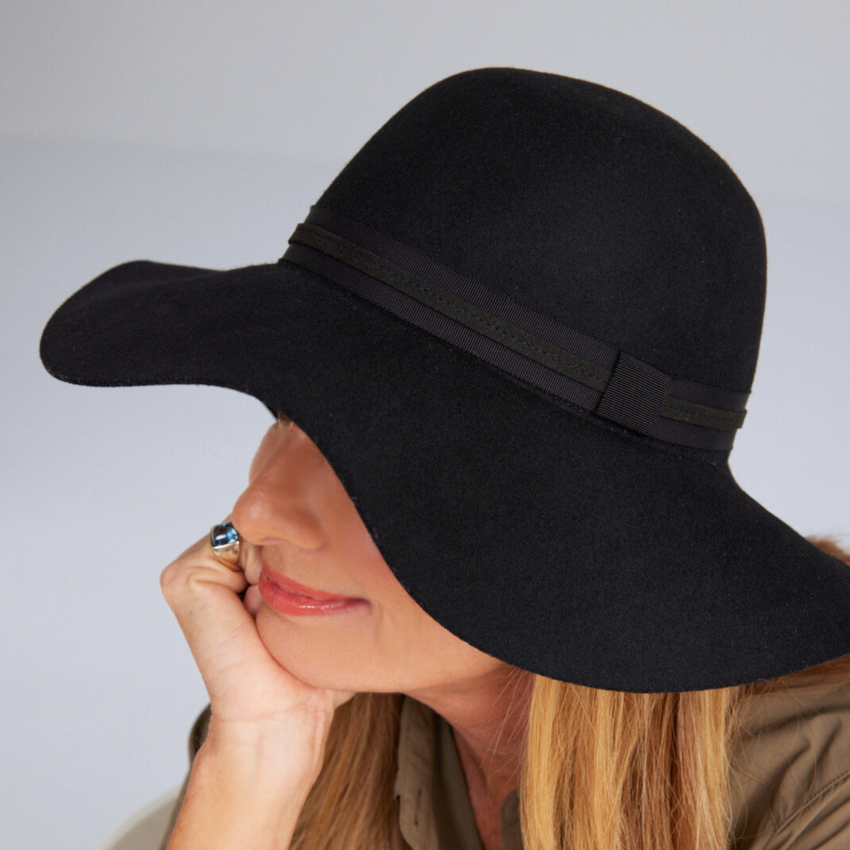 Keaton Felt - Black