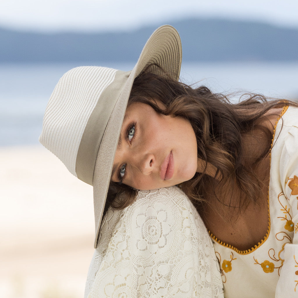 Kristina Flexibraid® Fedora - Mixed Ivory/Khaki