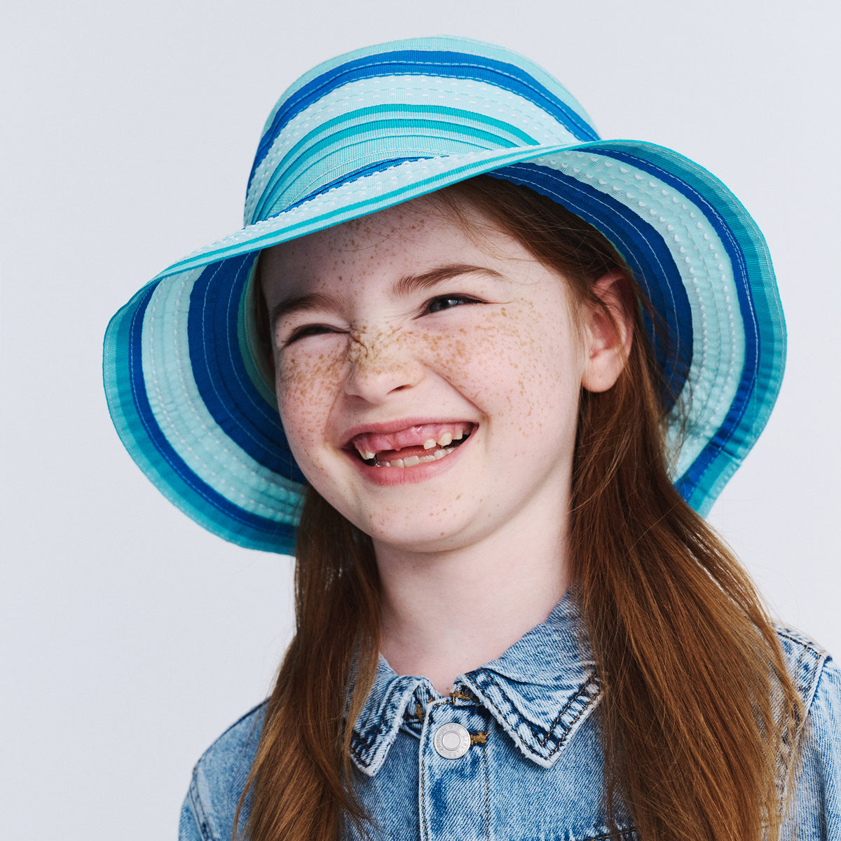 Chloe Bucket - Blues