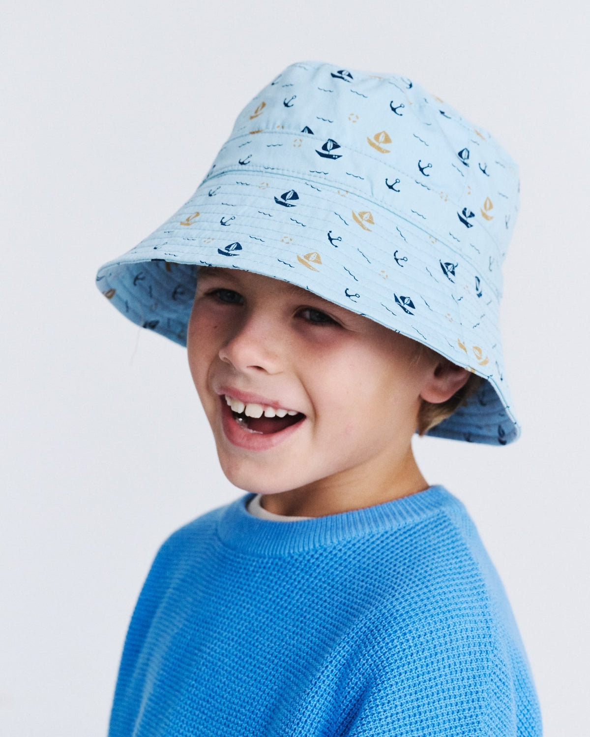 Mario Bucket - Blue Boats